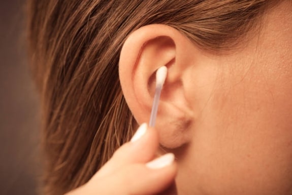 Nettoyage des oreilles 